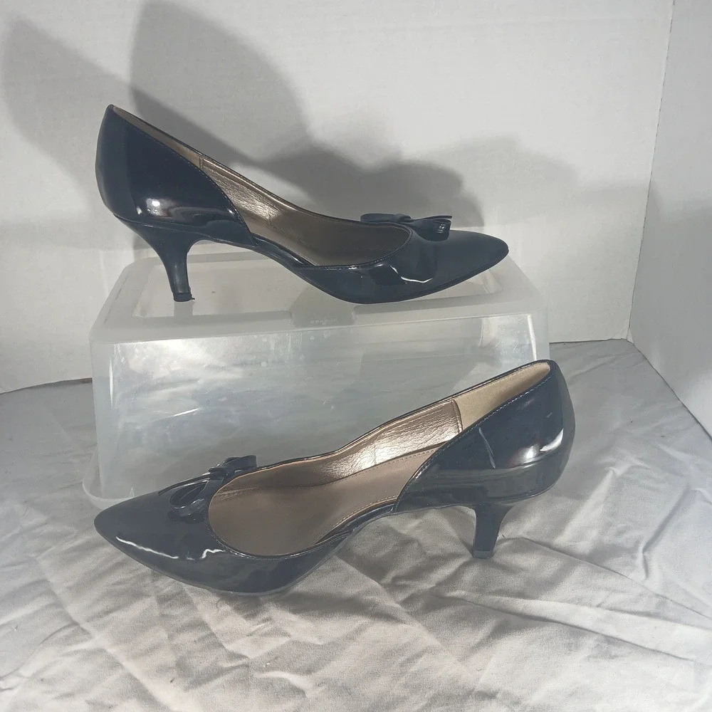 Bandolino BDIDALIE Black Patent Bow Pointed Toe Kitten‎ Heel dOrsay Pumps 8.5M